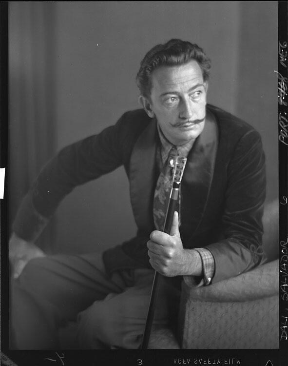 Amazing Historical Photo of Salvador Dali in 1944 