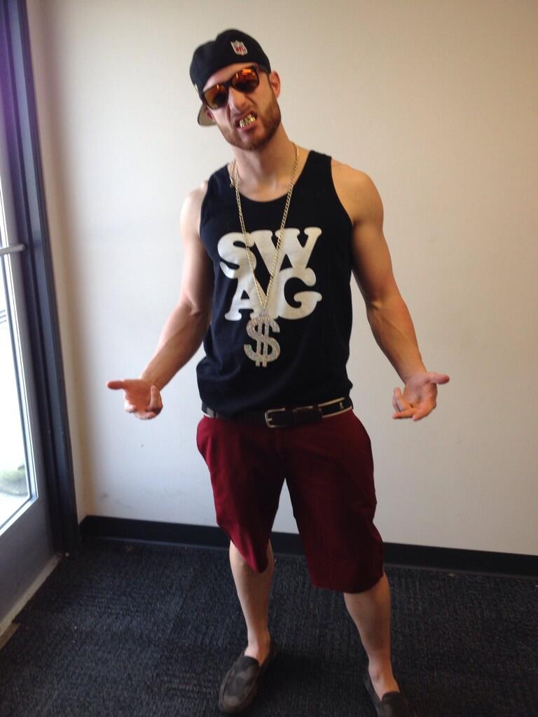 BqNUczpCEAAjwoo.jpg:large