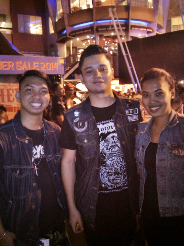 RT <a href="/KOGmotor_Indo/">KOG Motor Indonesia</a>: President of K.O.G Motor Indonesia with President of Flash Rabbit MC. Keep brotherhood.