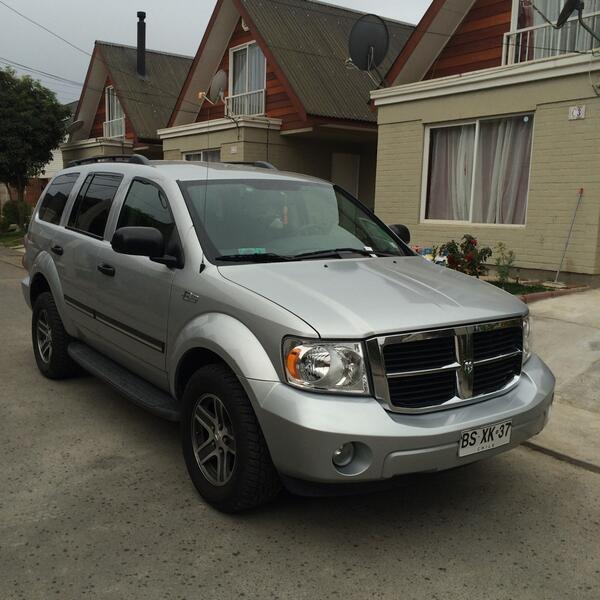solgtr's tweet photo. "@kenyi73: Se vende Dodge Durango SLT  4.7, año 2009, batería, frenos y neumáticos nuevos http://t.co/3beEcs8ebX"