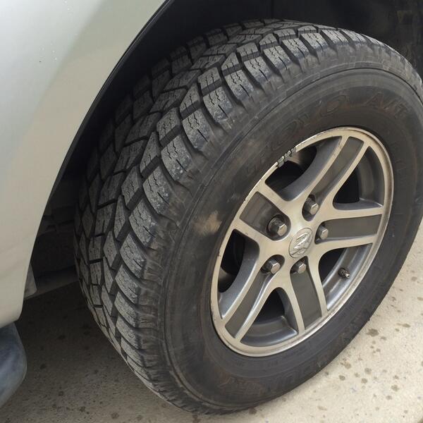 solgtr's tweet photo. "@kenyi73: Se vende Dodge Durango SLT  4.7, año 2009, batería, frenos y neumáticos nuevos http://t.co/3beEcs8ebX"