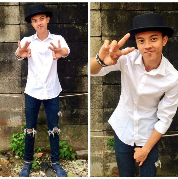 akulucu____'s tweet photo. #KumisFoto @bismakarisma lagi photoshoot di salah satu majalah http://t.co/PHcSOCDwT0