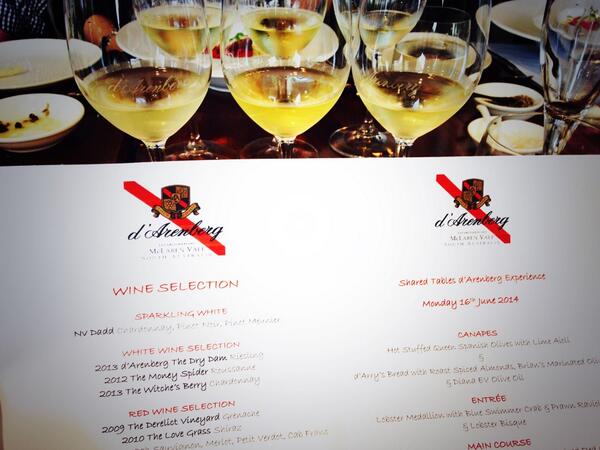 SerafinoVino's tweet image. @darenberg with the gang from #sharedtables #mclarenvale