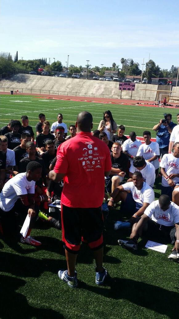 LEADFoundation's tweet image. Thank you to ALL the participants &amp;amp; sponsor's who made the 2nd annual @LarryEnglish51 FREE football camp a Success!