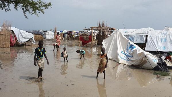 SSPCluster's tweet photo. What does Peace mean to you? Living on dry land. 6 months since the war started #SouthSudan http://t.co/JaA5PtC42C