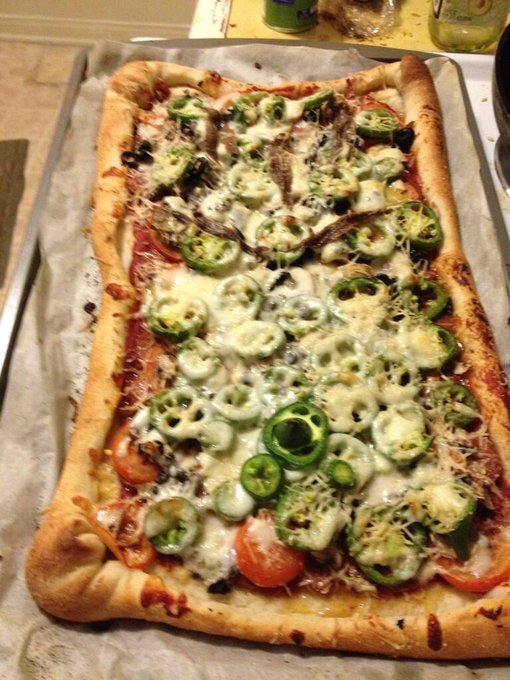 I made a pizza, and had fun with the toppings, lol http://t.co/8uSFbZa0DV<a href="/tag/camgirl"class="tags"><span>#camgirl</span></a>