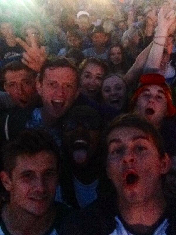 Kings of Leon Isle of Wight fest #likeaglove <a href="/ThomasOmalley99/">Tom Rees</a>