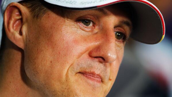 TheBestF1es's tweet photo. [OFICIAL] Michael Schumacher sale del coma y comienza la rehabilitación http://t.co/IAARs0XD4K