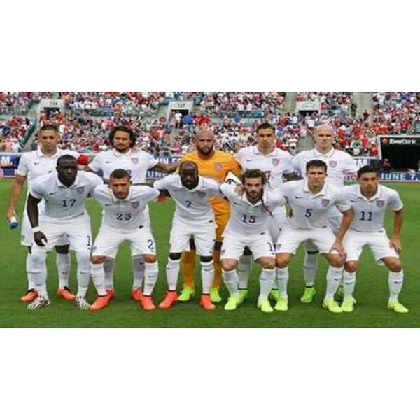 life2short_'s tweet image. ❤️⚽️ C&apos;mon boys lets get this win!!❤️⚽️👍👏 tonight at 6:00 #merica #usasupport #realrealityshow