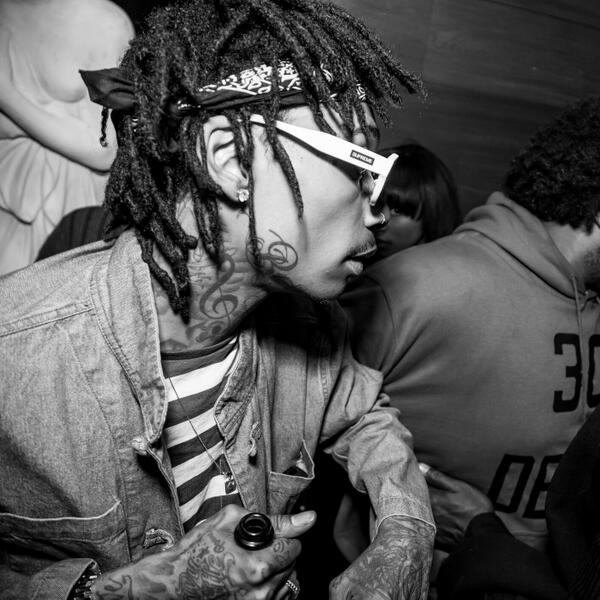 killastillz's tweet photo. Shot I took from last weekend of @wizkhalifa last week at #KONG #WEDEMBOYS http://t.co/nWzOI5en0t