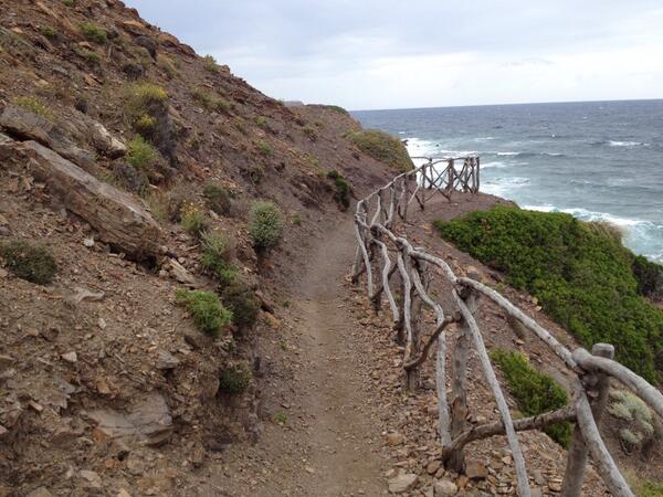 Menorcalitoral's tweet photo. Camins a... #Menorca cc/ @camicavalls360 @Caminamenorca @MiquelCardonaS @taxismahon @jacksx13 http://t.co/Xj4GR853Y2