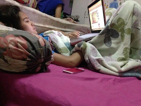 wispved's tweet photo. ♥"@WINXSAdorable: @salshaabilaa ngesearch video wktu bp aldi ya?:3gadeng candaa😂😂✌ via;NurrizkaNR http://t.co/PMvDSldKKz"
