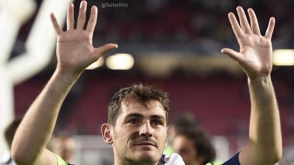 TuiterHits's tweet photo. RT SI SIGUES CONFIANDO EN IKER CASILLAS. http://t.co/NHVaE05XQU