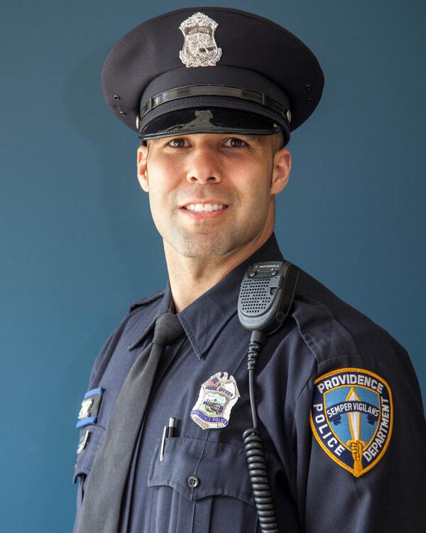 Rhode Island College On Twitter Pvd Police Officer Taylor Britto Earned A Spanish Degree For A More Caring Way Of Policing Http T Co Jswuszk6mj Http T Co J9in8xky59