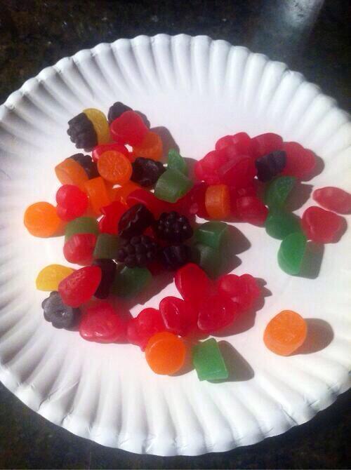 GirlsNoteBook's tweet photo. This is my kind of fruit salad: http://t.co/VpWPl7rwfR