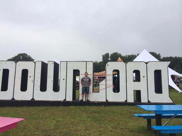 JordanT999's tweet photo. @WoodyPolar @DownloadFest I couldn't stay for the Sunday but repped on Saturday! #justthankgodyouarenotinourshoes http://t.co/bjEjwZXZPN