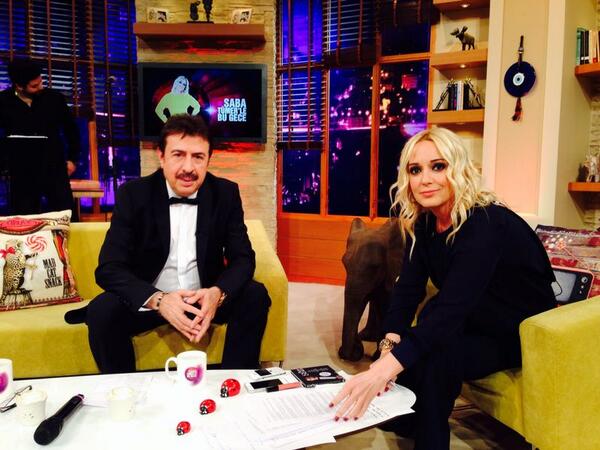 Saba Tümer’le Bu Gece'nin şu anki konuğu; usta şair ve söz yazarı Ahmet Selçuk İlkan...