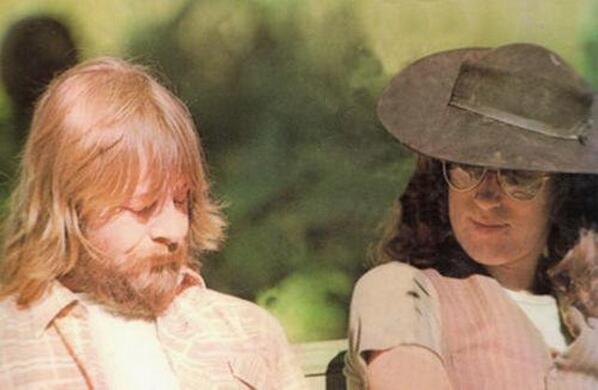 NacionalRock937's tweet image. León y Charly con la misma actitud nuestra ayer en el primer tiempo contra Bosnia...