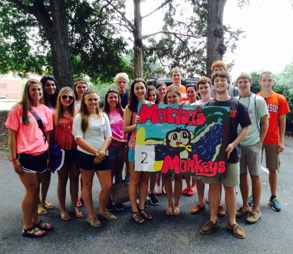 CUOAmarisa's tweet photo. I absolutely adore my small group! 💜🐯 #Clemson18 @CU_Orientation  #TigerTownBound http://t.co/DQhu3UFa1e