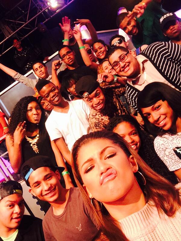 Zendaya tweet picture