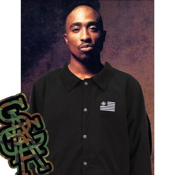 SagaOuterwear's tweet image. Happy Birthday #tupac. #mixandmatch #teamjacket