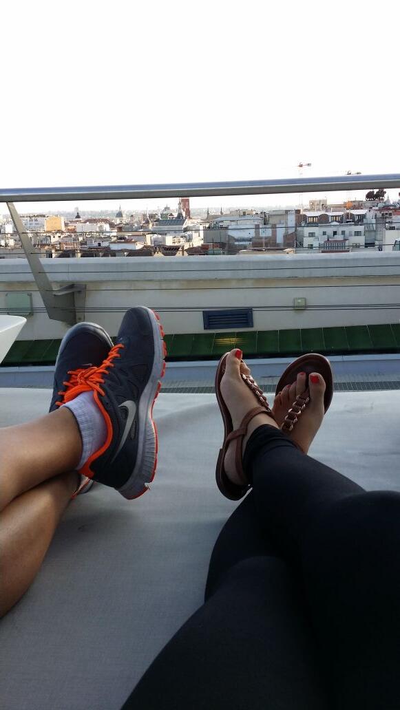 ana_reina95's tweet photo. Benditas vacaciones 🍹🍹 http://t.co/jv5m1v2hl0