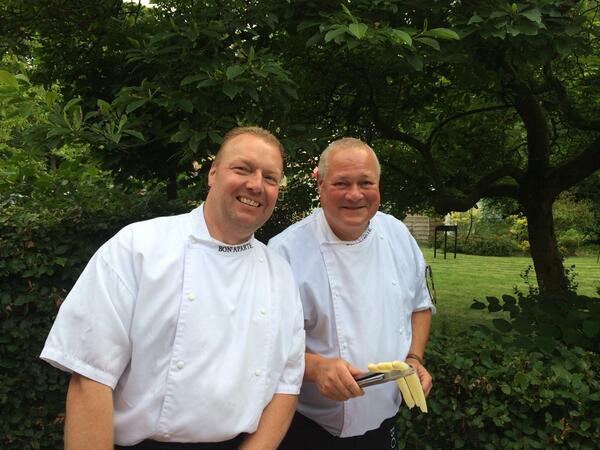 Dank #chefs <a href="/hotel_bonaparte/">Hotel Bon'Aparte</a> voor het top buffet! #asperges #beenham #krieltjes #traditioneel