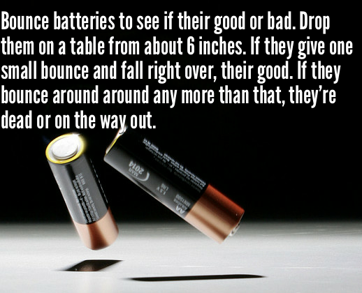 BoundlessFacts's tweet photo. Pretty neat #LifeHack It definitely saves time when looking for good batteries. http://t.co/pYyoDUTxoP