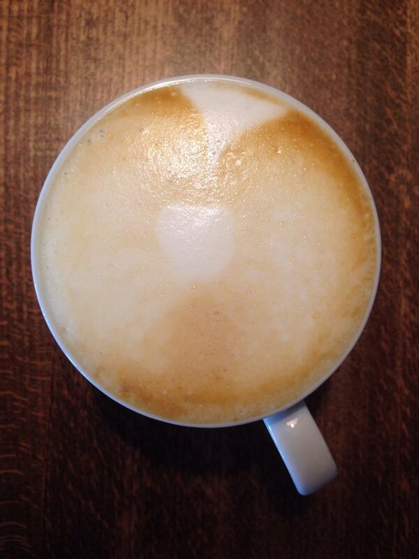 Barista workshop pakte vanavond weer goed uit met een van onze medewerksters. Super Laura!