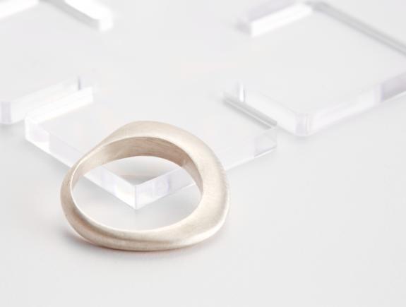 Dreaming of our next weekend getaway, with @JudiPowers for @hatchhubjewelry #Montauk #Ring...bit.ly/U3Uail