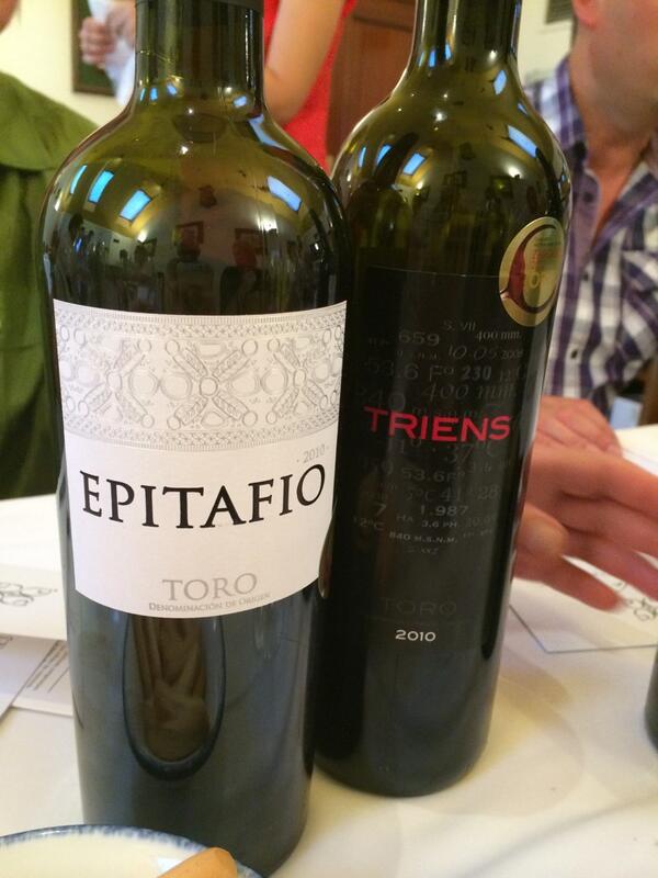 Buena cata ,nuevo proyecto, vinos Triens y Epitafio vinos sinceros y con viñedo, suerte pareja y enhorabuena