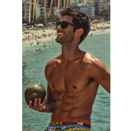 Revista_Feeling's tweet photo. Queremos ir a la playaaaa 😍😍😍 http://t.co/kkb9lUEgAX