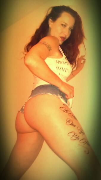 Look Up at me http://t.co/vAfCjWXWGm<a href="/tag/milfshake"class="tags"><span>#milfshake</span></a>