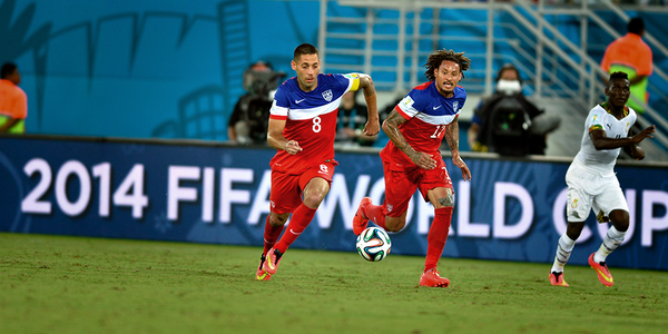 .<a href="/clint_dempsey/">Clint Dempsey</a> and <a href="/Jermainejunior/">Jermaine Jones</a> push the pace looking for the break for the #USMNT. #OneNationOneTeam