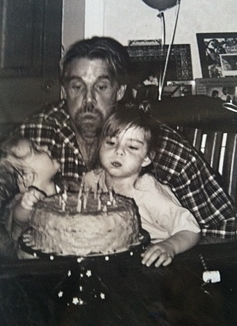 UltimateWarrior's tweet photo. #HappyBirthdayWarrior #WWE #RAW http://t.co/SBw0WNAKaw