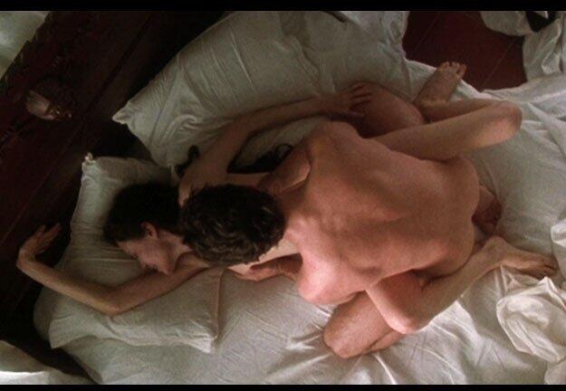 “20 Hot (and Horrifying) Movie Sex Scenes http://t.co/skR8CGlcDt” .