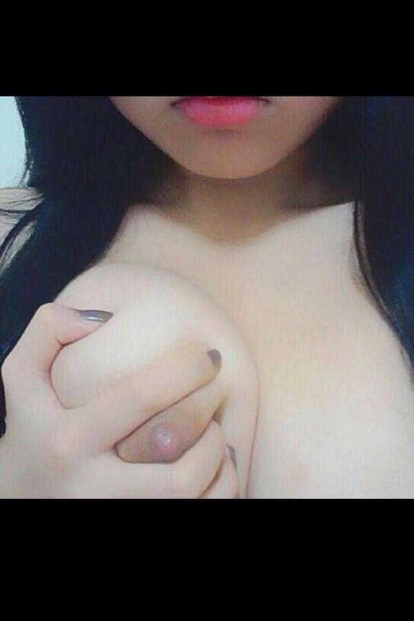 khhhhhbh's tweet photo. ابي واحد يسويلي كذا 
مليت من السواق😒 http://t.co/1izcnDY9Sl
