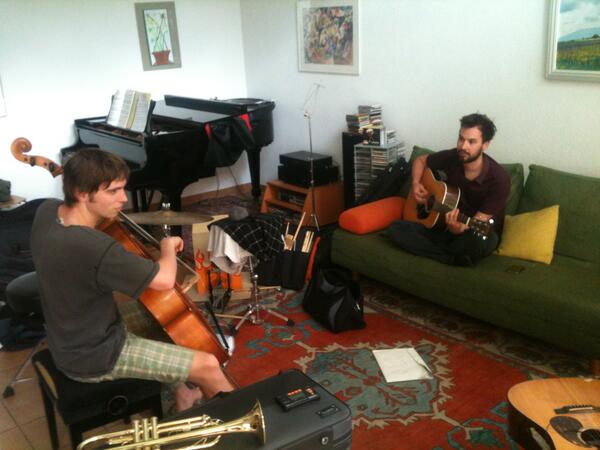 Working on a new long acoustic set! This is for Thursday at La Datcha (Lausanne) ➜ smarturl.it/CottonDatcha #socool