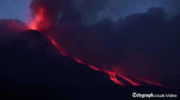 Flights into and out of Catania have been disrupted by the eruption of Mt Etna fw.to/8WQSzEf