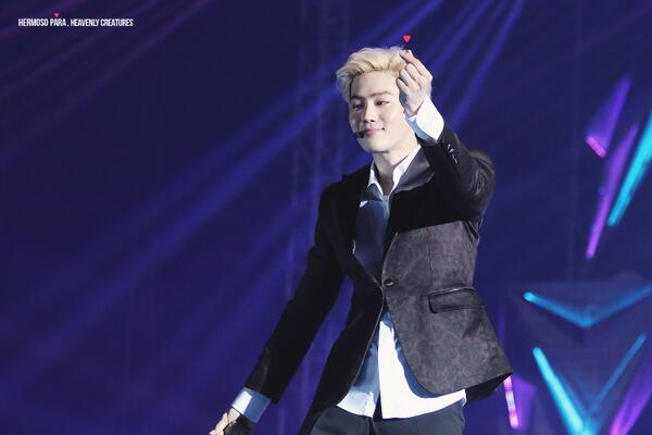 140601-02 THE LOST PLANET IN HK 수호
준면이 하트받고 굿나잇 ♥
cfile27.uf.tistory.com/original/24692…