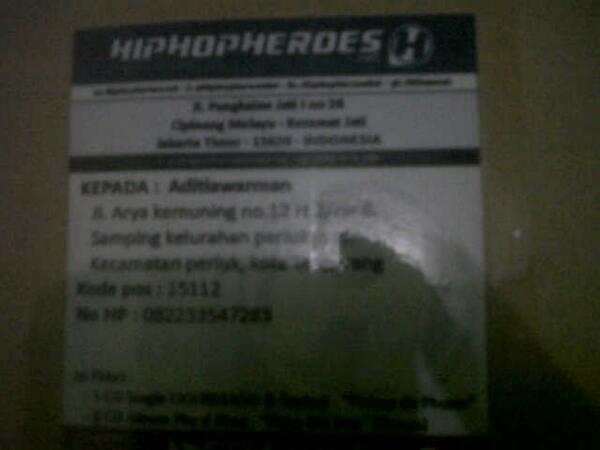 Eighty_Beatbox's tweet photo. Thank's @HipHopHeroesNet CD @saykoji dan @LIQUIDSILVA sudah sampai dengan selamat :) http://t.co/uO8IEwjGHL