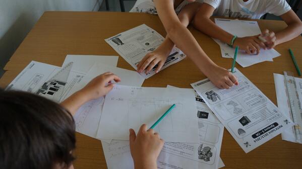 DefiMathIsere's tweet image. FINALE Math'Isère : vendredi 13 juin les 15 classes finalistes de l'Isère ont planché sur les problèmes ! #MathIsere