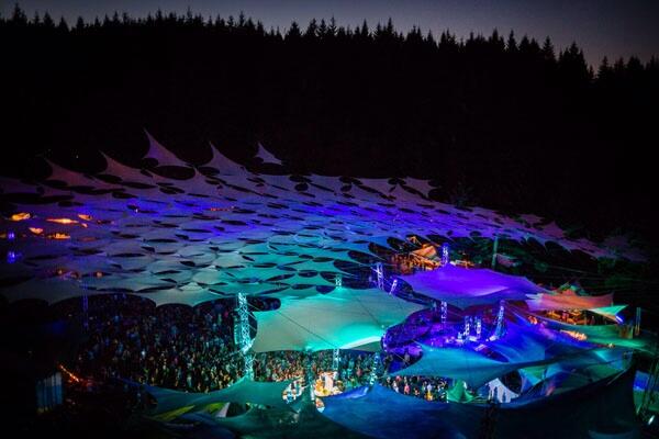 Contractor_Rick's tweet image. Music stages around the world