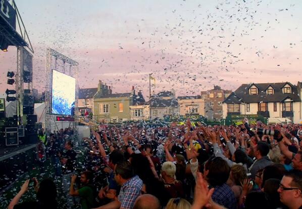 Contractor_Rick's tweet image. Music stages around the world