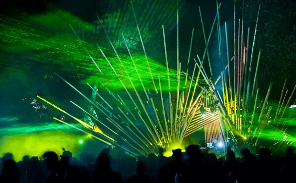 Contractor_Rick's tweet image. Music stages around the world