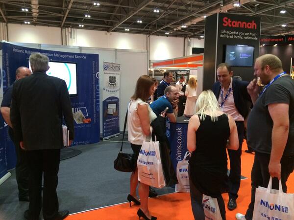 Mat_ebims's tweet image. Come and see @DaveBonsall perform some magic on the @e_bims stand Q980 #FACSHOW