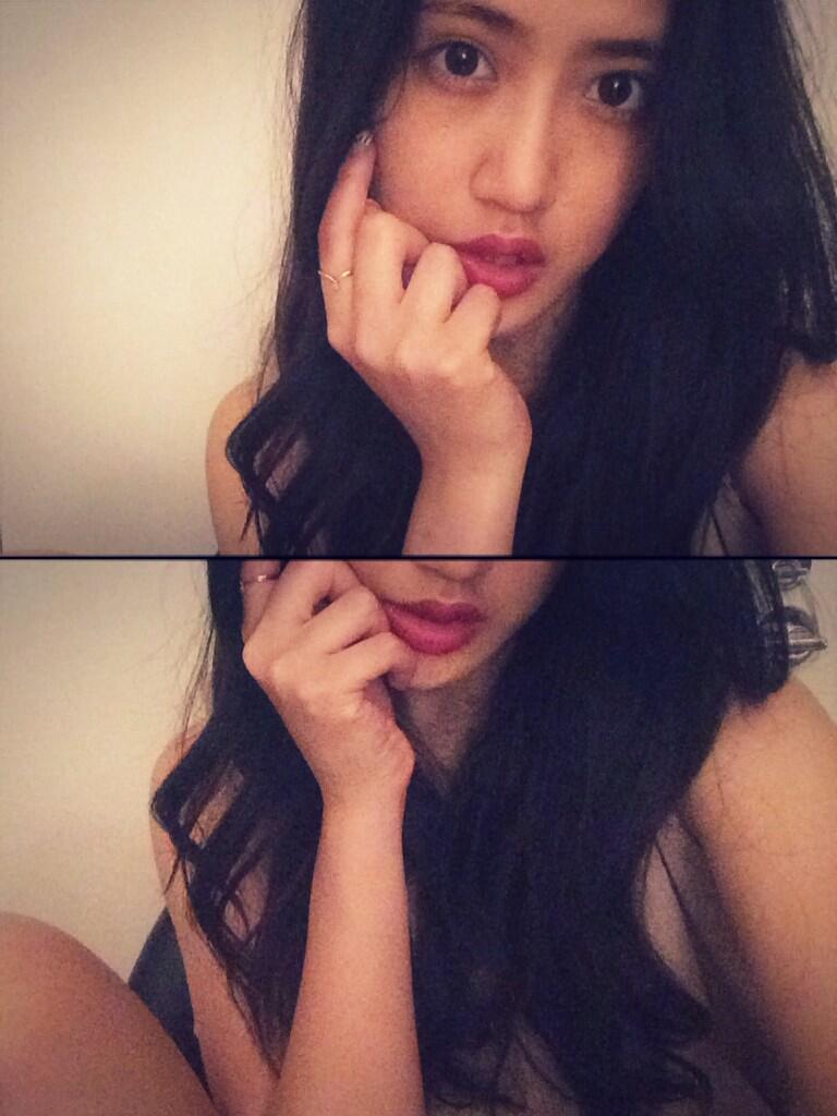 Happiness 髪の毛が伸びてきたー 黒髪ロングです あぁ なんか今線香花火したい 笑 Happiness 藤井夏恋 Http T Co Hb5rplajga