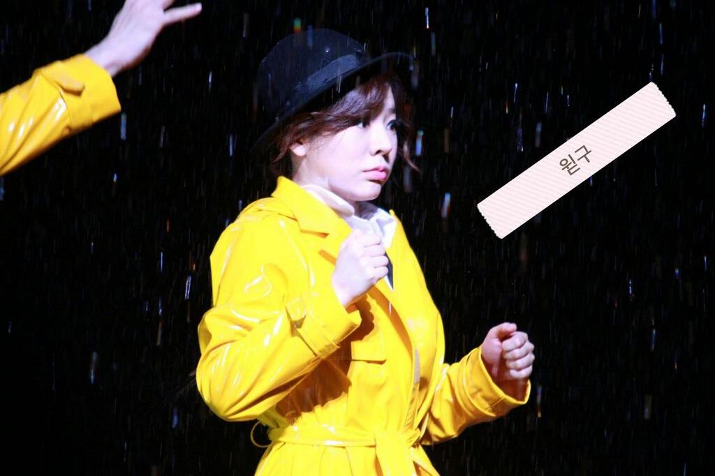 [OTHER][29-04-2014]Sunny sẽ tham gia vở nhạc kịch "SINGIN' IN THE RAIN" - Page 2 BqVoiLvCYAArd9e