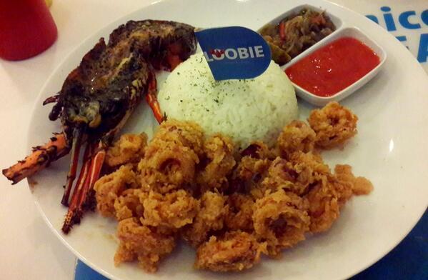pip_po's tweet photo. Dinner @loobielobster http://t.co/CKtomLBnHk
