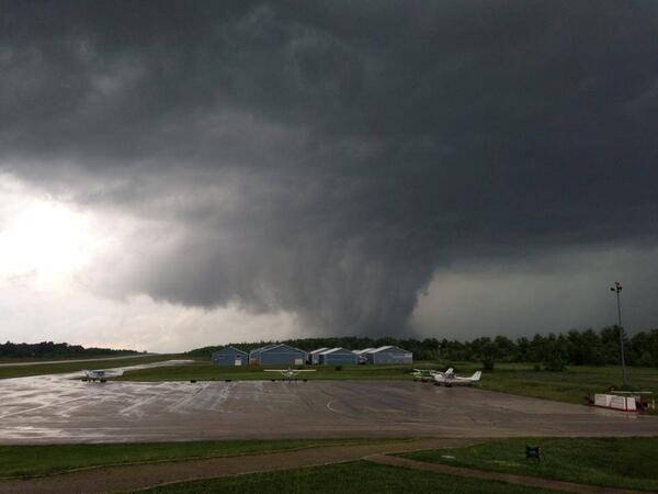 NewsBayshore's tweet photo. Tornado pic at Owen Sound airport, and Lightning strike at Bruce Power sent by listeners to Bayshore news. http://t.co/uVfULJIJCR